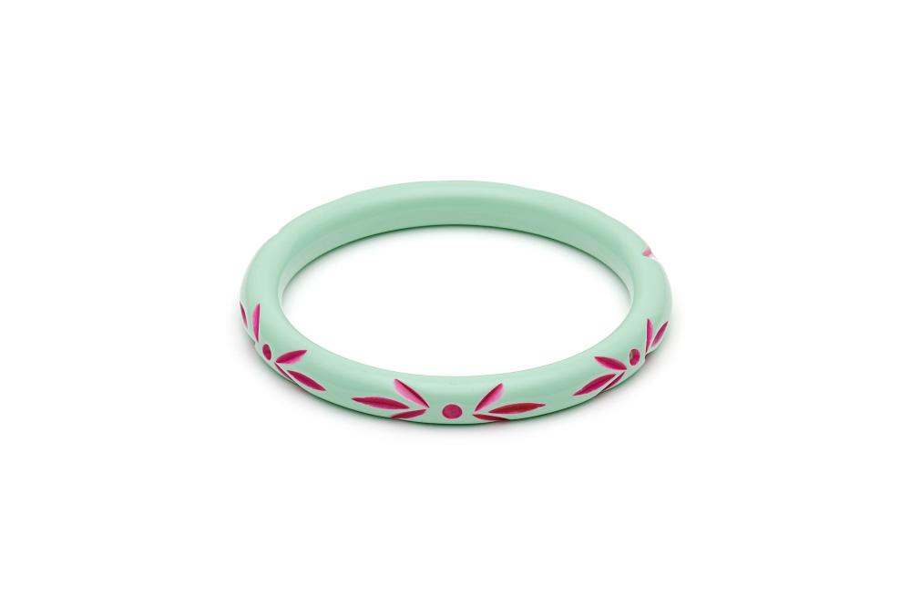 Narrow Parrot Carve Duchess Bangle
