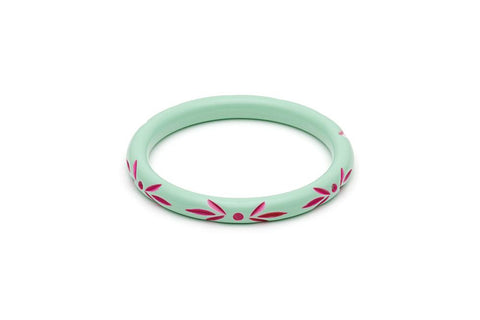 Narrow Parrot Carve Duchess Bangle