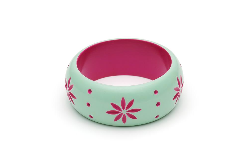 Wide Parrot Carve Duchess Bangle