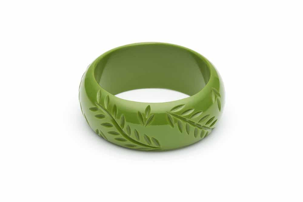 Wide Leaf Green Fakelite Bangle Regular